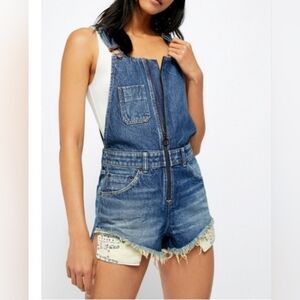 New Free People We The Free Sunkissed Shortalls Denim Overalls Women's size 6